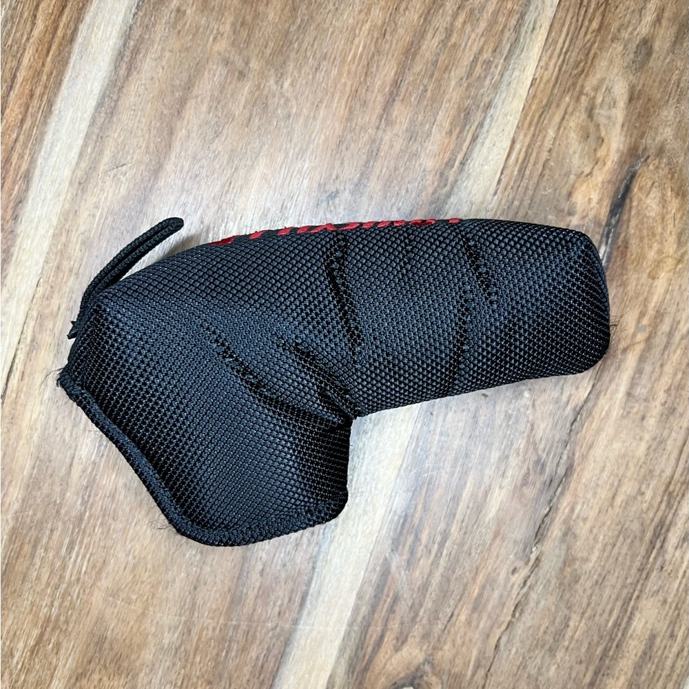 UL Louisville Cardinals | Putter Golf Club Head Cover - Picture 3 of 7